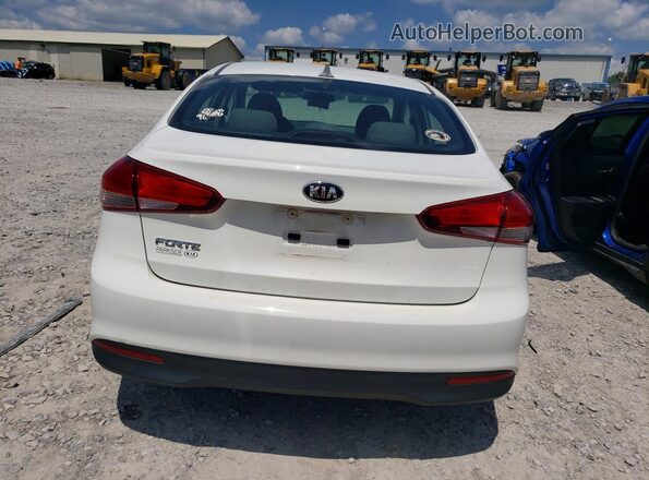 3KPFK4A77HE092007 2017 KIA FORTE White Вид ззаду
