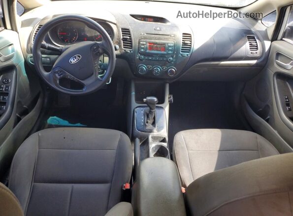 3KPFK4A77HE107637 2017 KIA FORTE Белый Вид щитка приборов