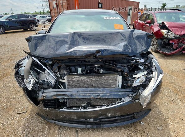 3KPFK4A77JE261562 2018 KIA FORTE Black Вид спереду