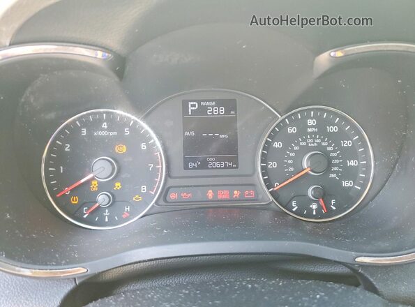 3KPFK4A78JE196236 2018 KIA FORTE White Instrument cluster view