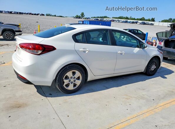 3KPFK4A78JE196236 2018 KIA FORTE White Rear right