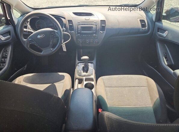 3KPFK4A78JE258797 2018 KIA FORTE Burgundy Вид панелі приладів