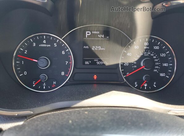 3KPFK4A7XHE081700 2017 KIA FORTE Gray ხელსაწყოთა პანელის ხედი