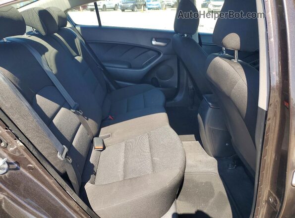 3KPFK4A7XHE081700 2017 KIA FORTE Gray უკანა სავარძლების ხედი