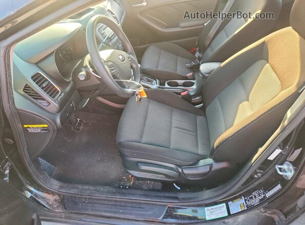3KPFK4A7XHE083611 2017 KIA FORTE Black Սալոնի դիմացի տեսք