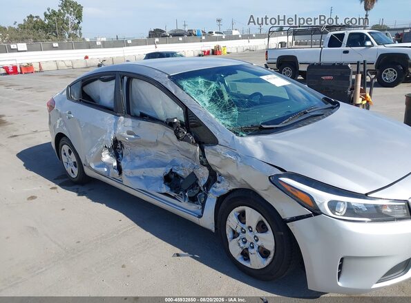 3KPFK4A7XJE219631 2018 KIA FORTE Silver წინა ხედი