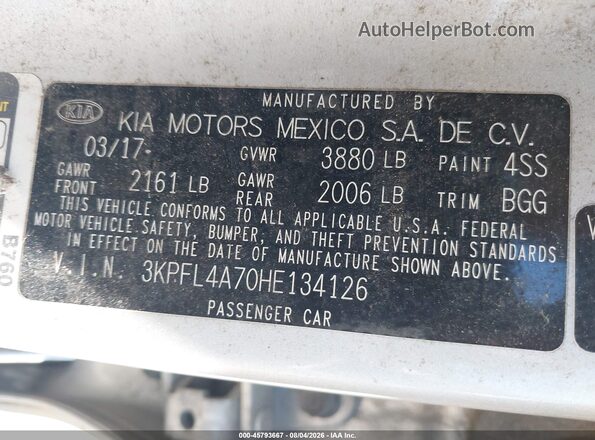 3KPFL4A70HE134126 2017 KIA FORTE Silver Widok komory silnika