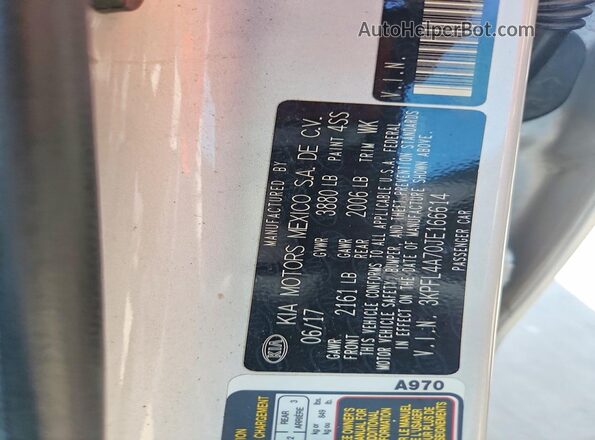 3KPFL4A70JE166614 2018 KIA FORTE Silver VIN կոդի պիտակի տեսք