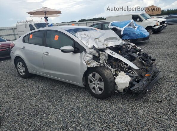 3KPFL4A71HE058710 2017 KIA FORTE Silver Передня права чверть
