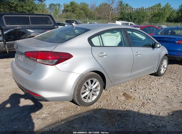3KPFL4A71HE075653 2017 KIA FORTE Silver Tył prawy