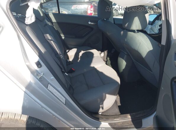 3KPFL4A71HE075653 2017 KIA FORTE Silver Widok naklejki z numerem VIN