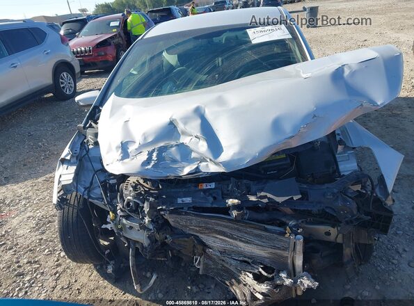 3KPFL4A71HE075653 2017 KIA FORTE Silver Widok wnętrza z tyłu