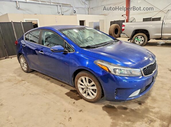 3KPFL4A71HE123359 2017 KIA FORTE Blue Передня права чверть