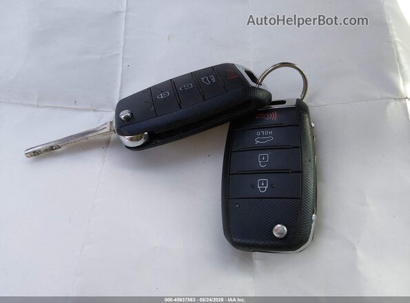 3KPFL4A72HE007233 2017 KIA FORTE White Вид панелі приладів