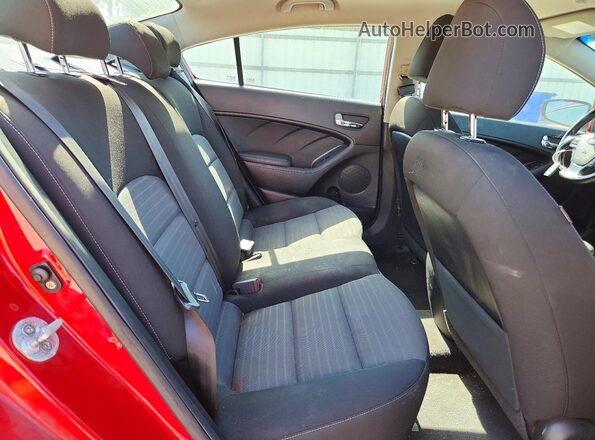 3KPFL4A72HE039857 2017 KIA FORTE Red 
