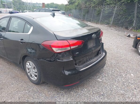3KPFL4A73HE111990 2017 KIA FORTE Черный Вид спереди