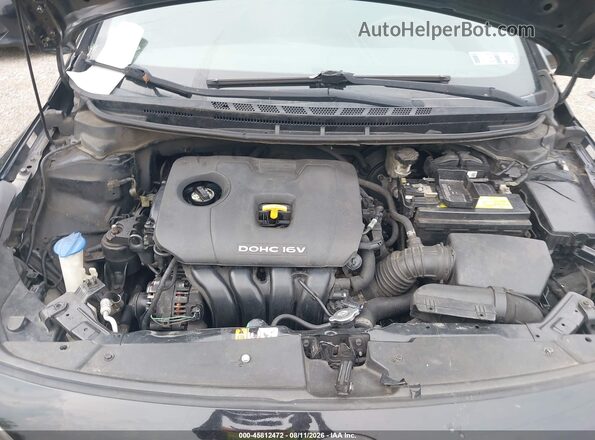 3KPFL4A73HE111990 2017 KIA FORTE Черный Вид сзади