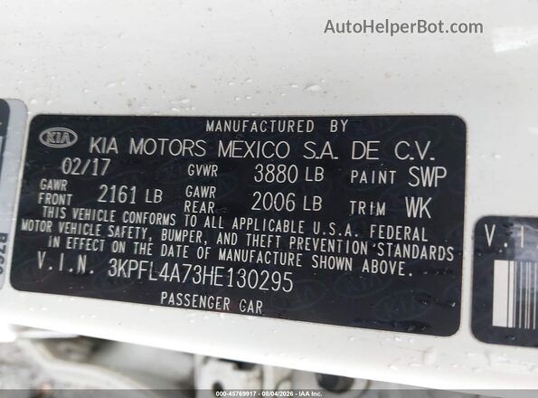 3KPFL4A73HE130295 2017 KIA FORTE Белый Вид подкапотного пространства
