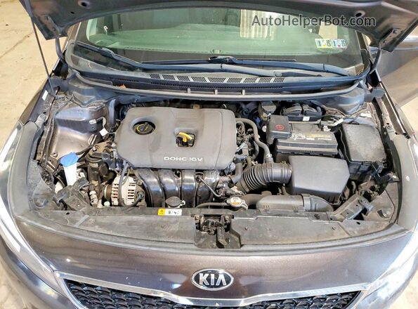 3KPFL4A73JE199767 2018 KIA FORTE Brown უკანა სალონის ხედი