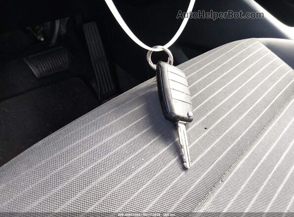 3KPFL4A74HE012921 2017 KIA FORTE Gray წინა პანელის ხედი