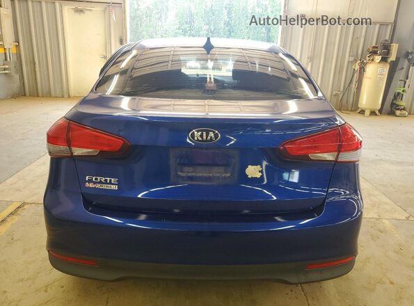 3KPFL4A74HE030206 2017 KIA FORTE Blue Հետևի տեսք