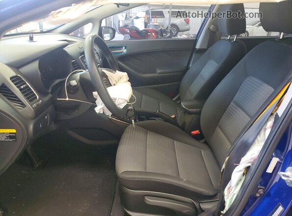 3KPFL4A74HE030206 2017 KIA FORTE Blue Սալոնի դիմացի տեսք
