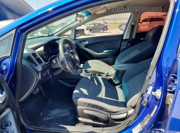 3KPFL4A74HE053601 2017 KIA FORTE Blue Սալոնի դիմացի տեսք