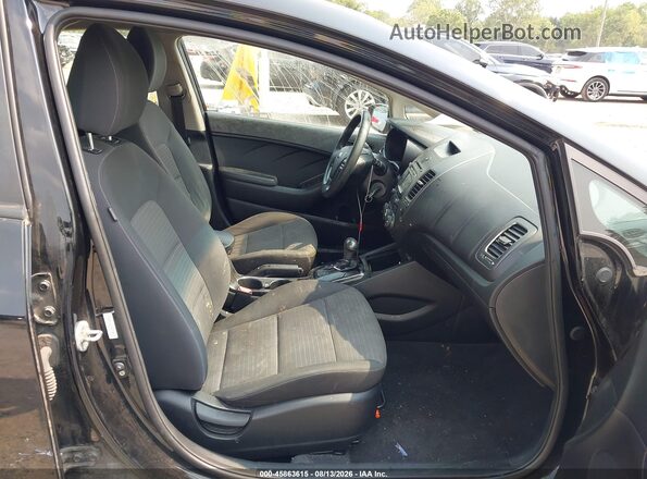 3KPFL4A74HE109729 2017 KIA FORTE Black წინა სალონის ხედი