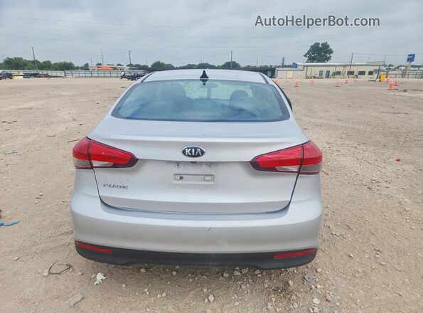 3KPFL4A74HE152144 2017 KIA FORTE Silver Հետևի տեսք
