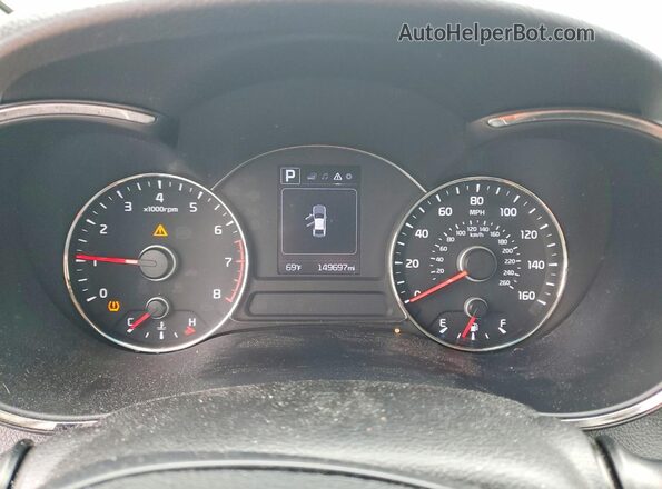 3KPFL4A74JE225504 2018 KIA FORTE Белый Вид щитка приборов