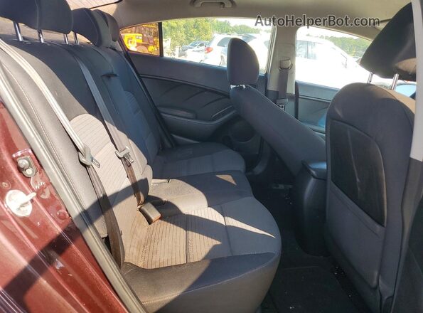 3KPFL4A75HE071704 2017 KIA FORTE Purple Vista de los asientos traseros