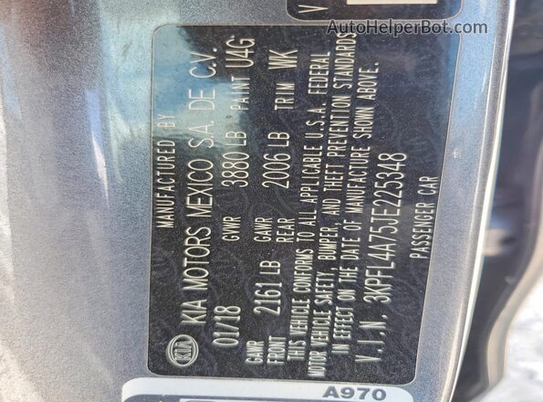 3KPFL4A75JE225348 2018 KIA FORTE Gray Widok komory silnika