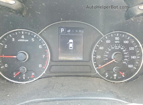 3KPFL4A75JE225348 2018 KIA FORTE Gray Widok zestawu wskaźników