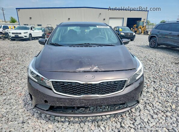 3KPFL4A76HE091914 2017 KIA FORTE Черный Вид спереди