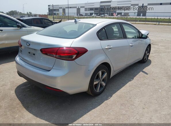 3KPFL4A76JE210616 2018 KIA FORTE Silver Rear right