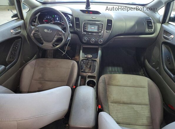 3KPFL4A77HE074460 2017 KIA FORTE Silver Առջևի վահանակի տեսք