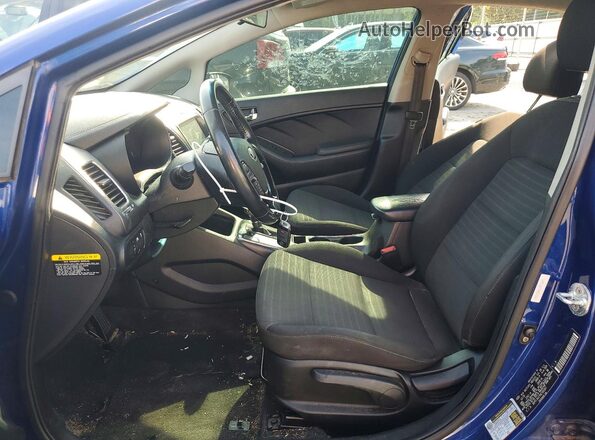 3KPFL4A77HE103567 2017 KIA FORTE Blue Front interior view