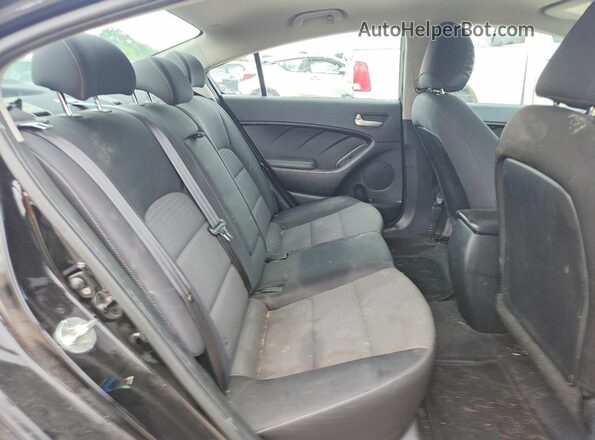 3KPFL4A77HE148136 2017 KIA FORTE Black Հետևի նստատեղերի տեսք