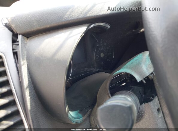 3KPFL4A77JE170675 2018 KIA FORTE Burgundy Հետևի նստատեղերի տեսք