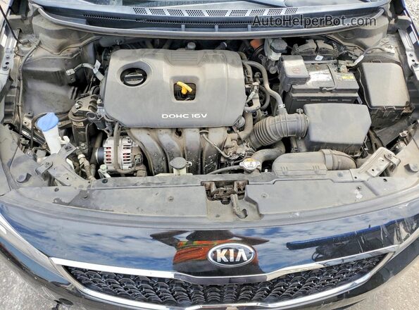 3KPFL4A77JE199352 2018 KIA FORTE Black Вид задньої частини салону