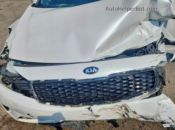3KPFL4A79JE204583 2018 KIA FORTE White Vista interior trasera