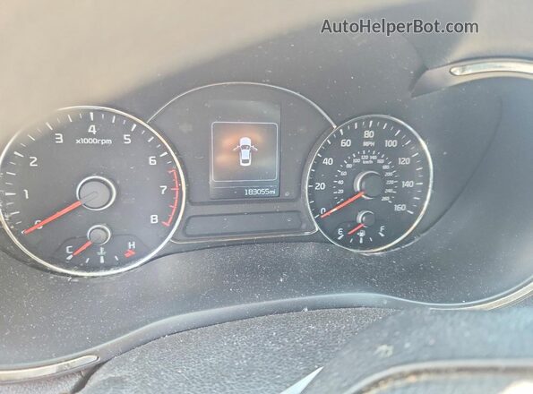 3KPFL4A79JE204583 2018 KIA FORTE White Vista del cuadro de instrumentos