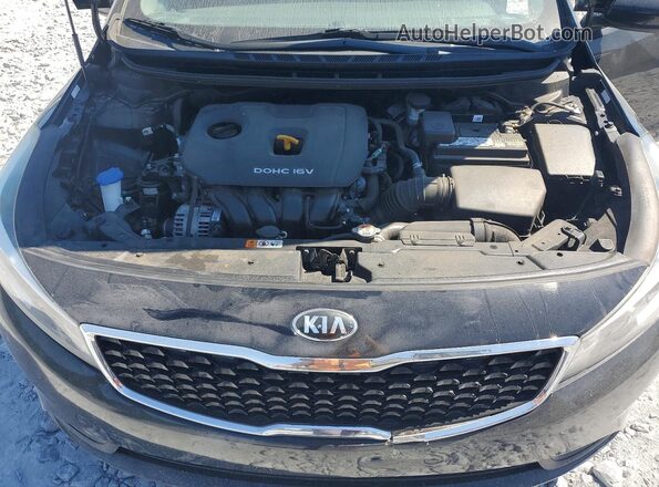 3KPFL4A79JE283902 2018 KIA FORTE Black Rear interior view