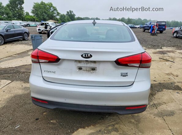 3KPFL4A7XHE098770 2017 KIA FORTE Silver Հետևի տեսք