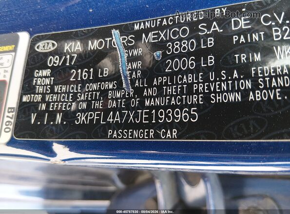 3KPFL4A7XJE193965 2018 KIA FORTE Blue Widok komory silnika