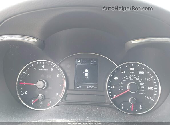 3KPFL4A80HE093781 2017 KIA FORTE Белый Вид задних сидений