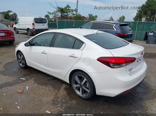 3KPFL4A80HE093781 2017 KIA FORTE Белый Задняя левая четверть