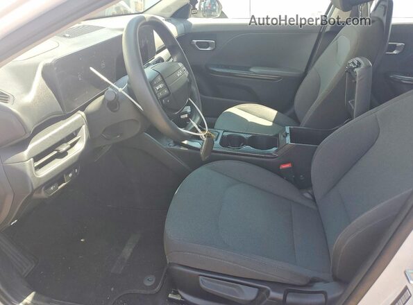 3KPFT4DE0SE014750 2025 KIA K4 White 