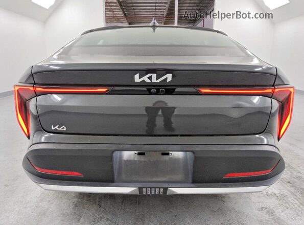 3KPFT4DE0SE070011 2025 KIA K4 Gray უკანა ხედი