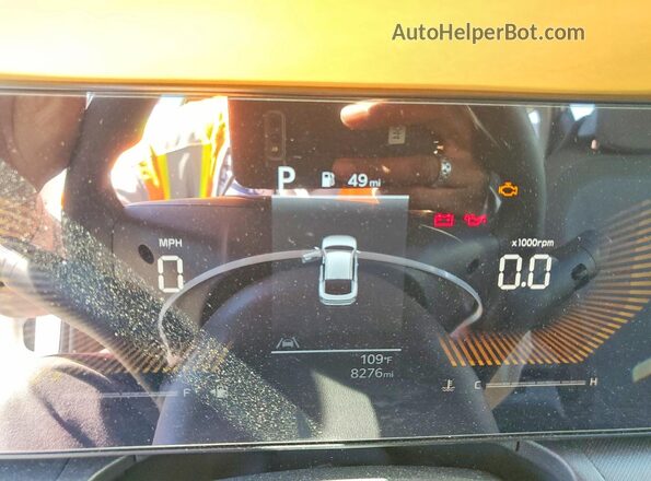3KPFT4DE0SE206489 2025 KIA K4 White Instrument cluster view